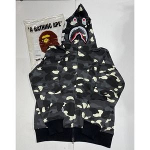 BapeHoodie/size L slim fit made in Japan
